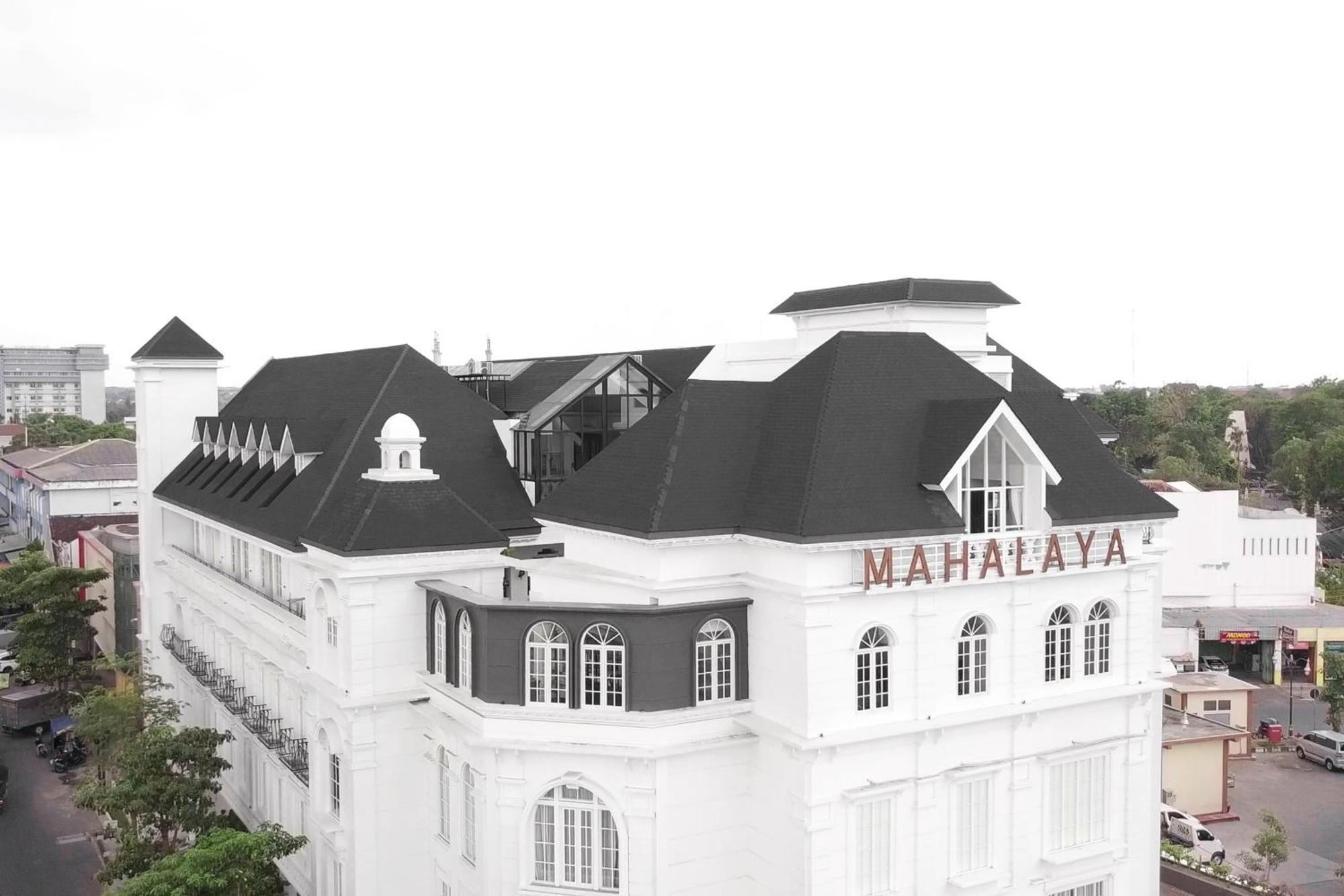 Mahalaya The Legacy Hotel Solo Exterior foto